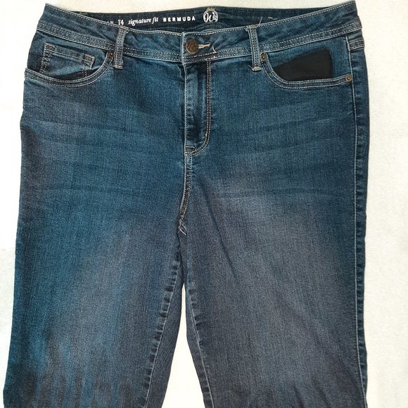 Ladies Denim Bermuda Shorts by Woman 62/ size 14 - Picture 2 of 11